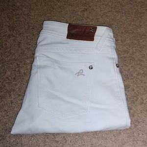 DL1961 White Jeans--like new!